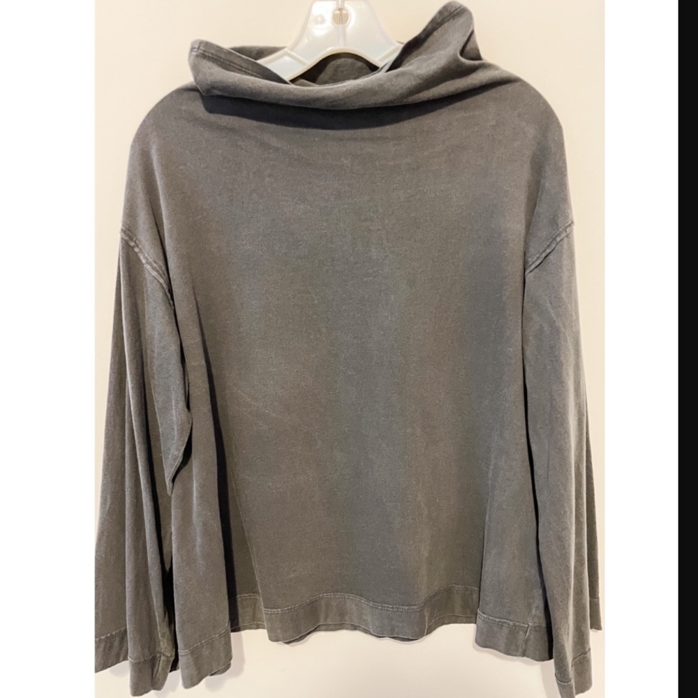 Free People dark gray turtleneck with fun flare sleeves